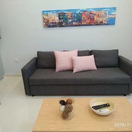 شقة Brand New Central كالاماتا